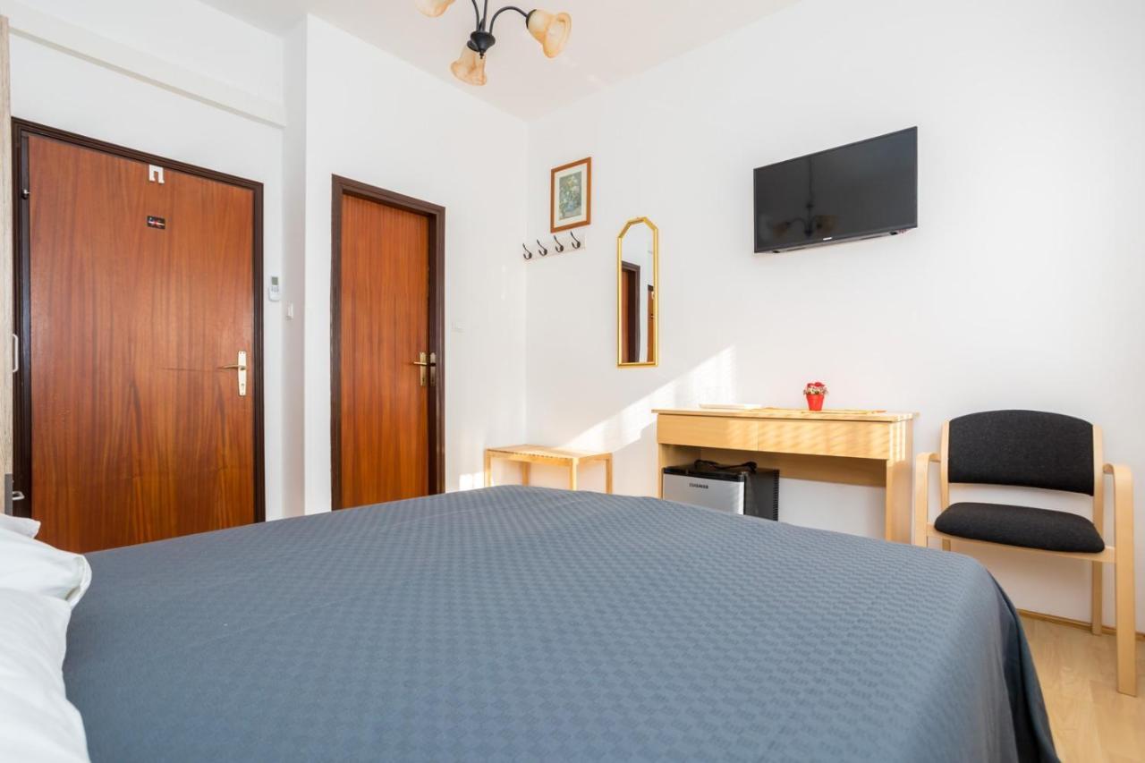 Dubasa B&B Vantacici Eksteriør bilde