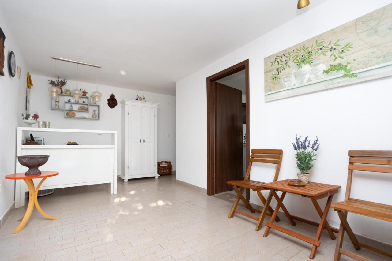 Dubasa B&B Vantacici Eksteriør bilde